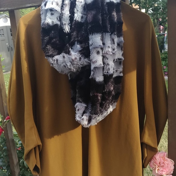 COS midi - Picture 1 of 9